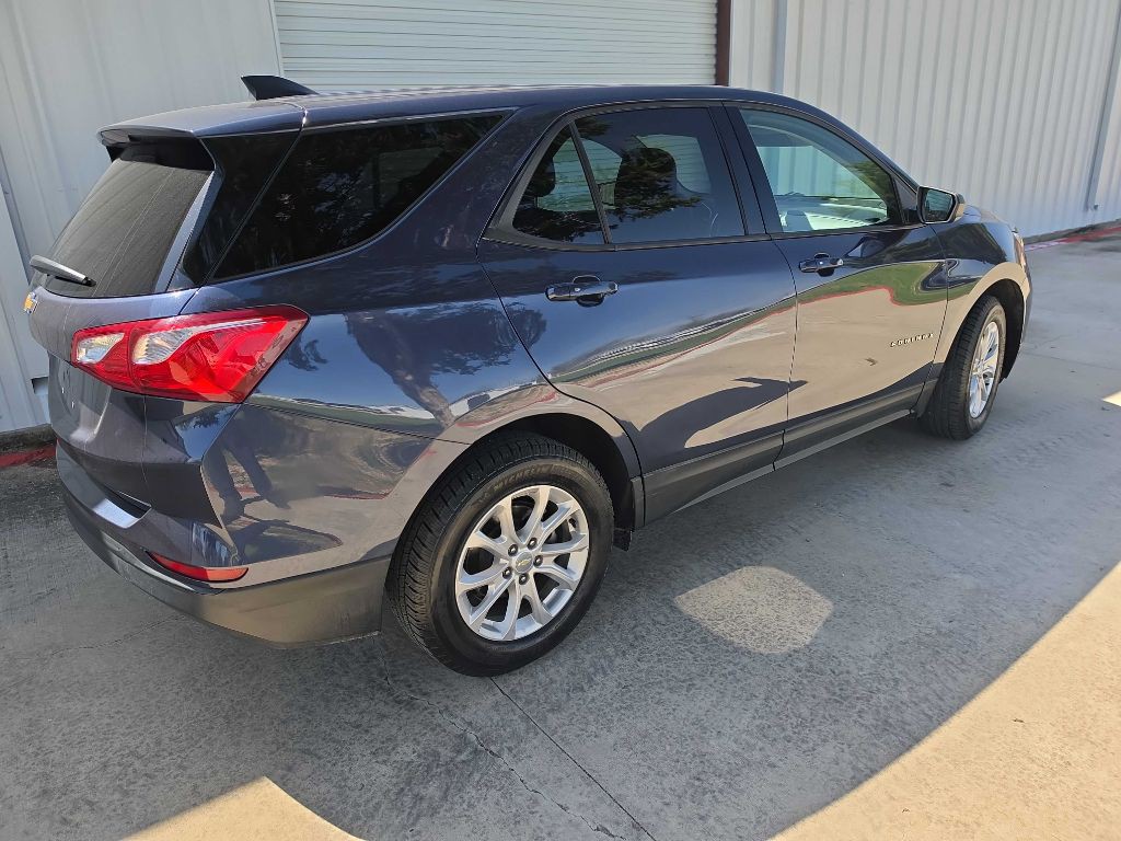 2019 Chevrolet Equinox Image 2