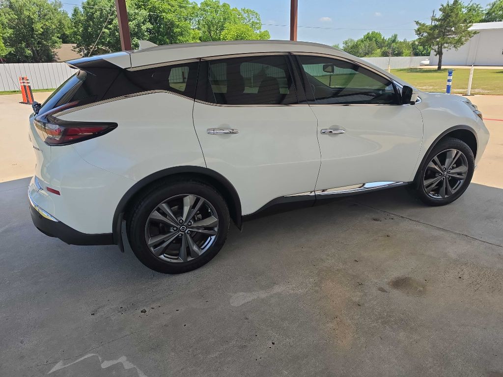 2019 Nissan Murano Image 2