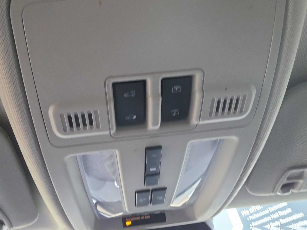 2016 Cadillac SRX Image 11