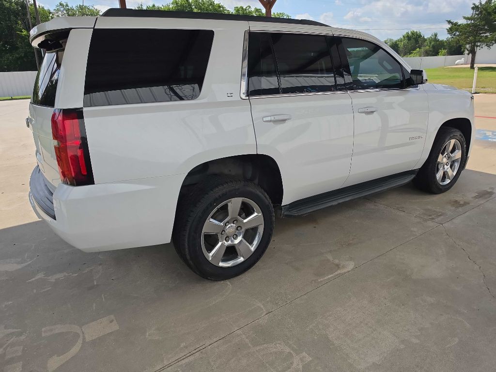2017 Chevrolet Tahoe Image 3