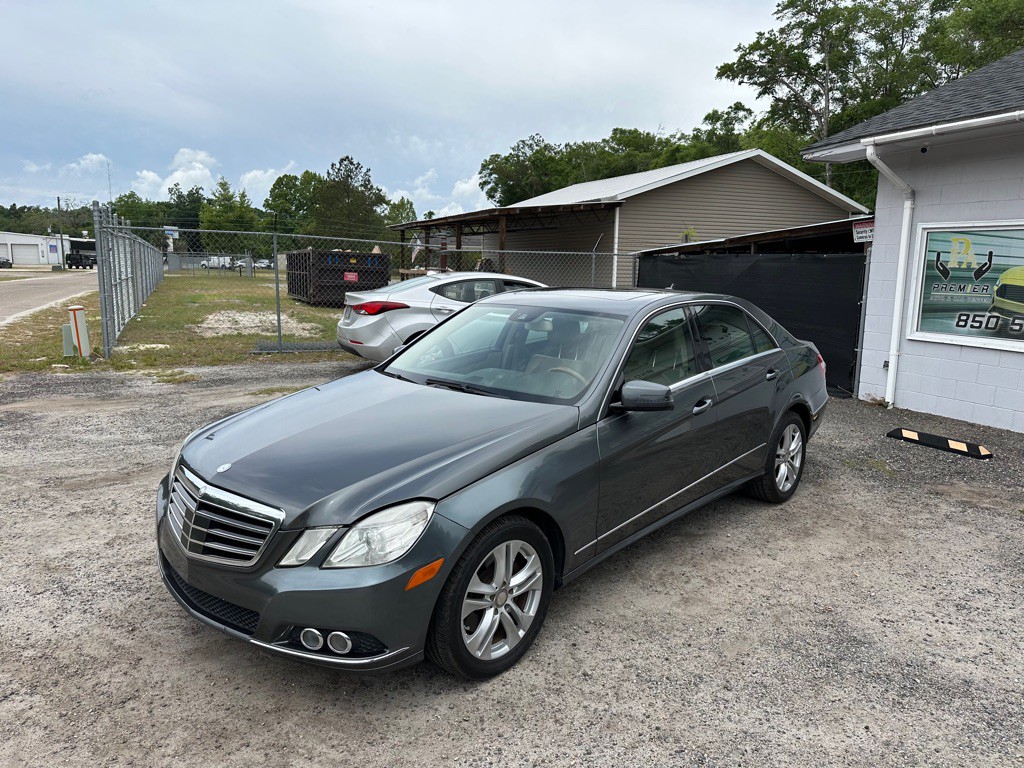 2011 Mercedes-Benz E-Class Image 2