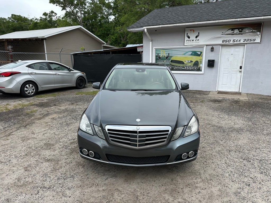 2011 Mercedes-Benz E-Class Image 3