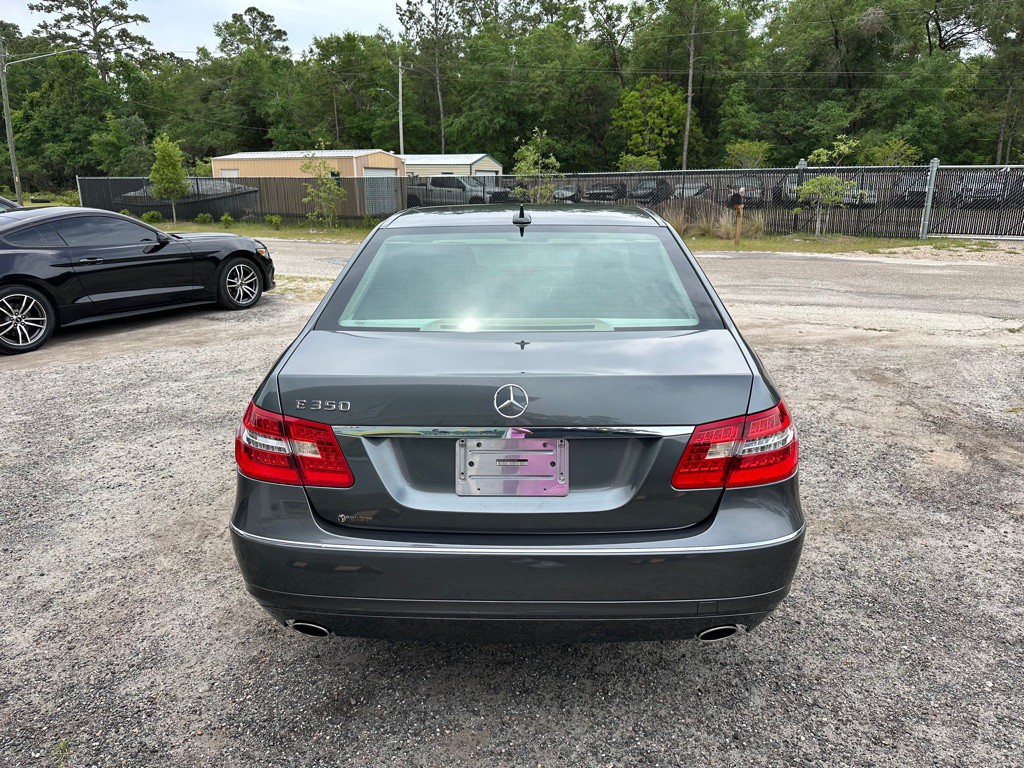 2011 Mercedes-Benz E-Class Image 8