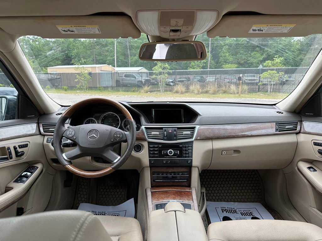 2011 Mercedes-Benz E-Class Image 12