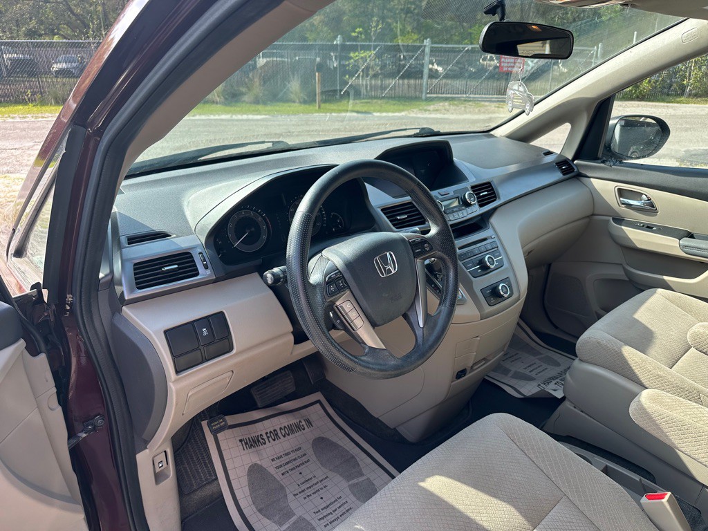 2015 Honda Odyssey Image 10