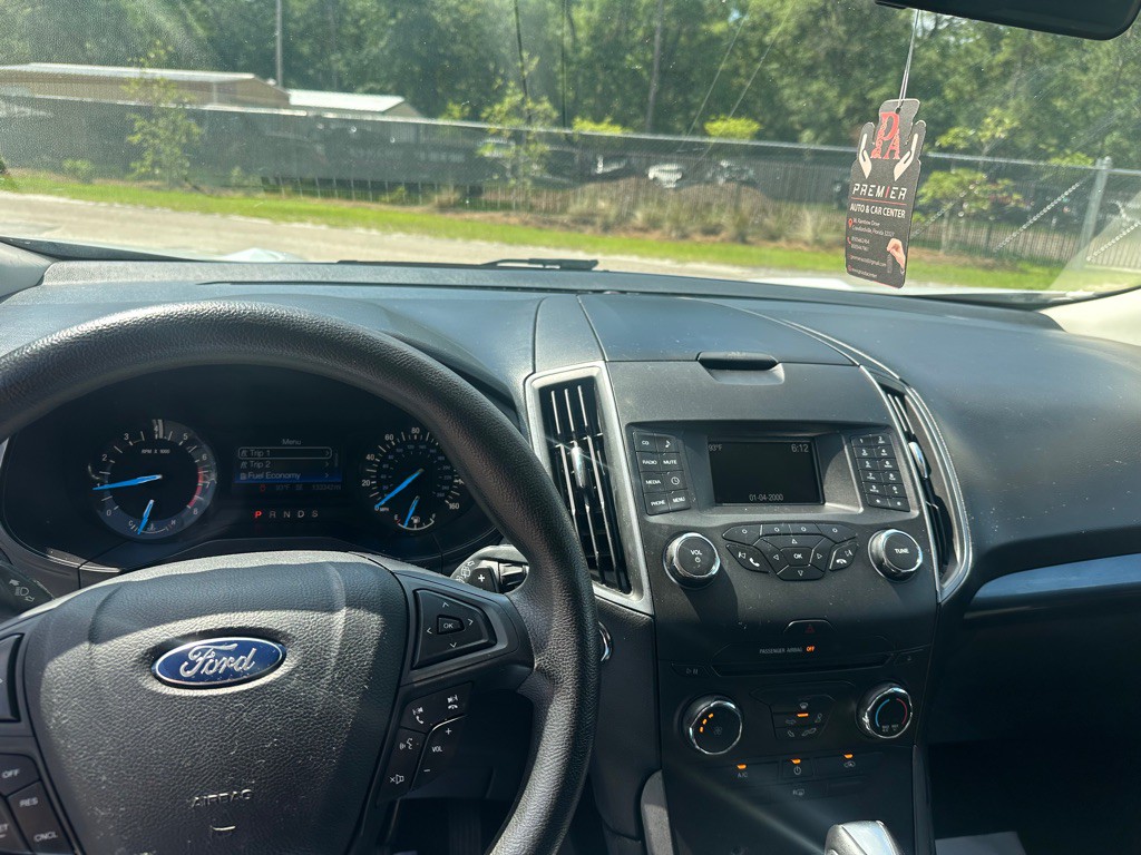 2017 Ford Edge Image 14
