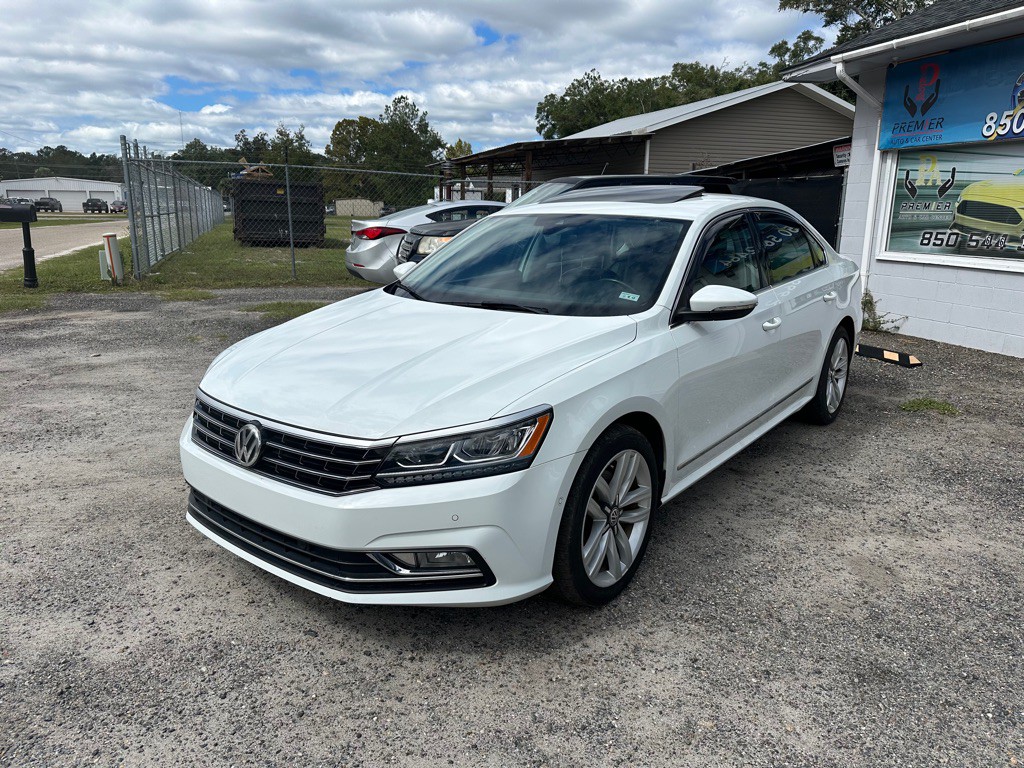 2017 Volkswagen Passat Image 2