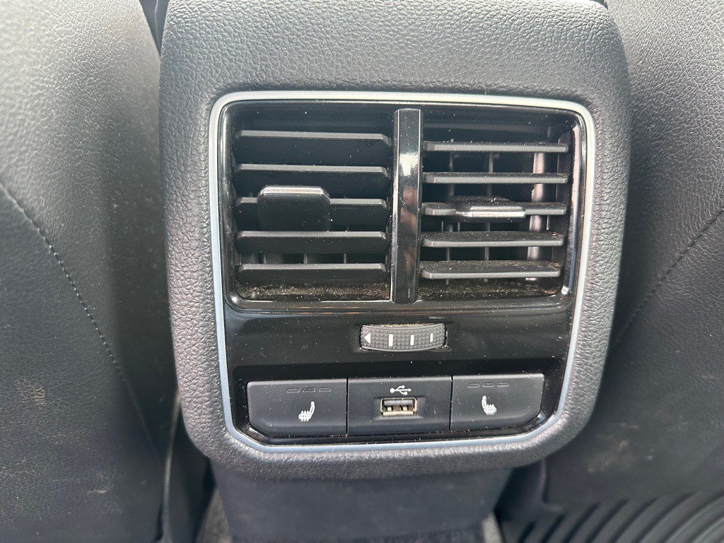 2017 Volkswagen Passat Image 13