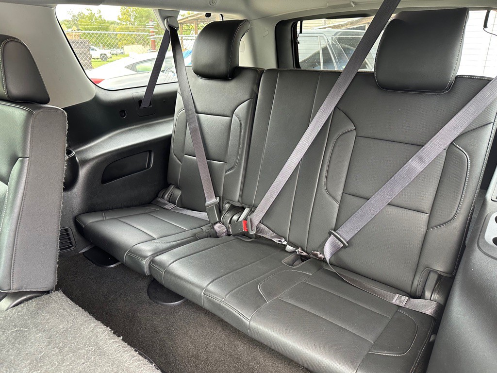 2017 GMC Yukon Image 17