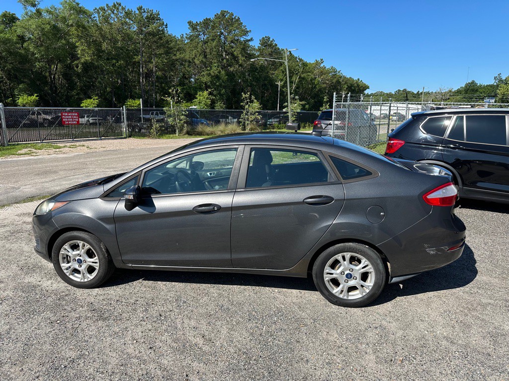 2016 Ford Fiesta Image 4