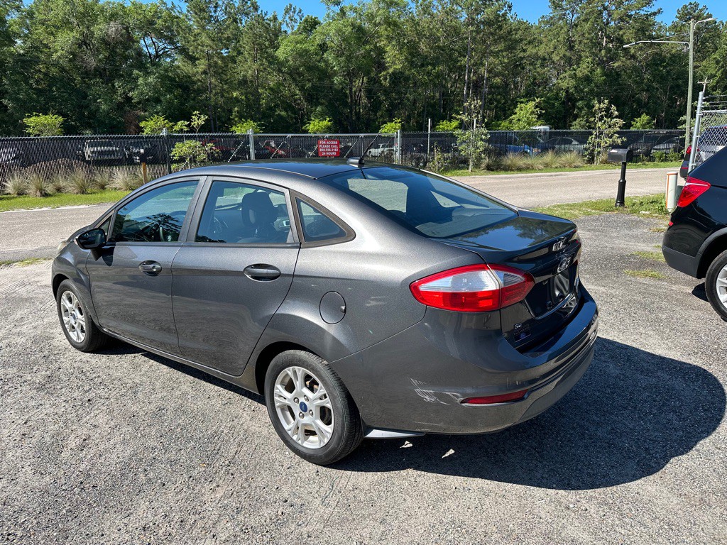 2016 Ford Fiesta Image 6
