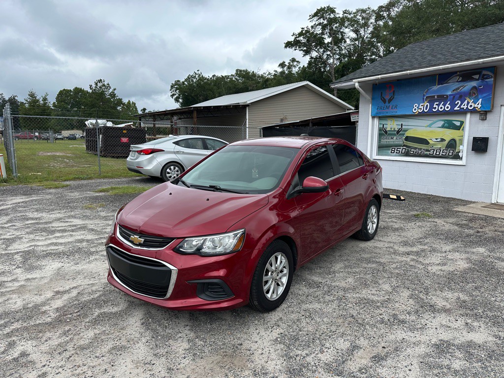 2019 Chevrolet Sonic Image 2