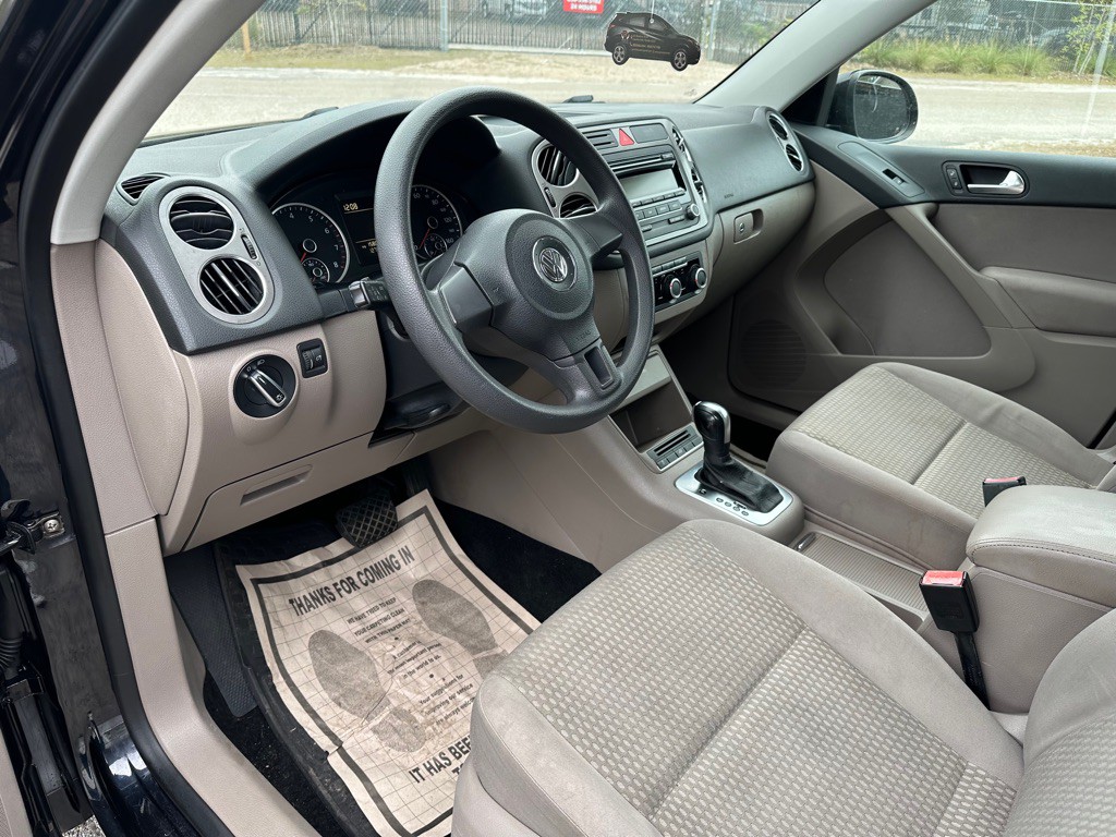 2011 Volkswagen Tiguan Image 10