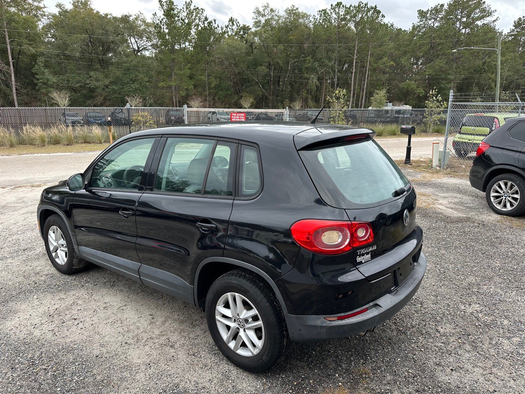 2011 Volkswagen Tiguan Image 17