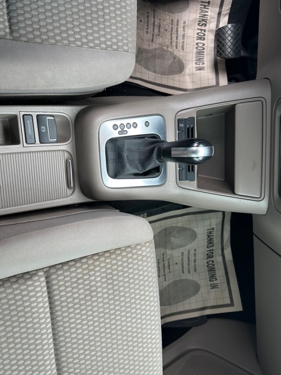 2011 Volkswagen Tiguan Image 18