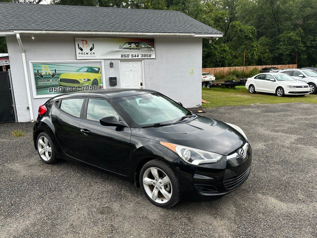 2013 Hyundai Veloster Image 1