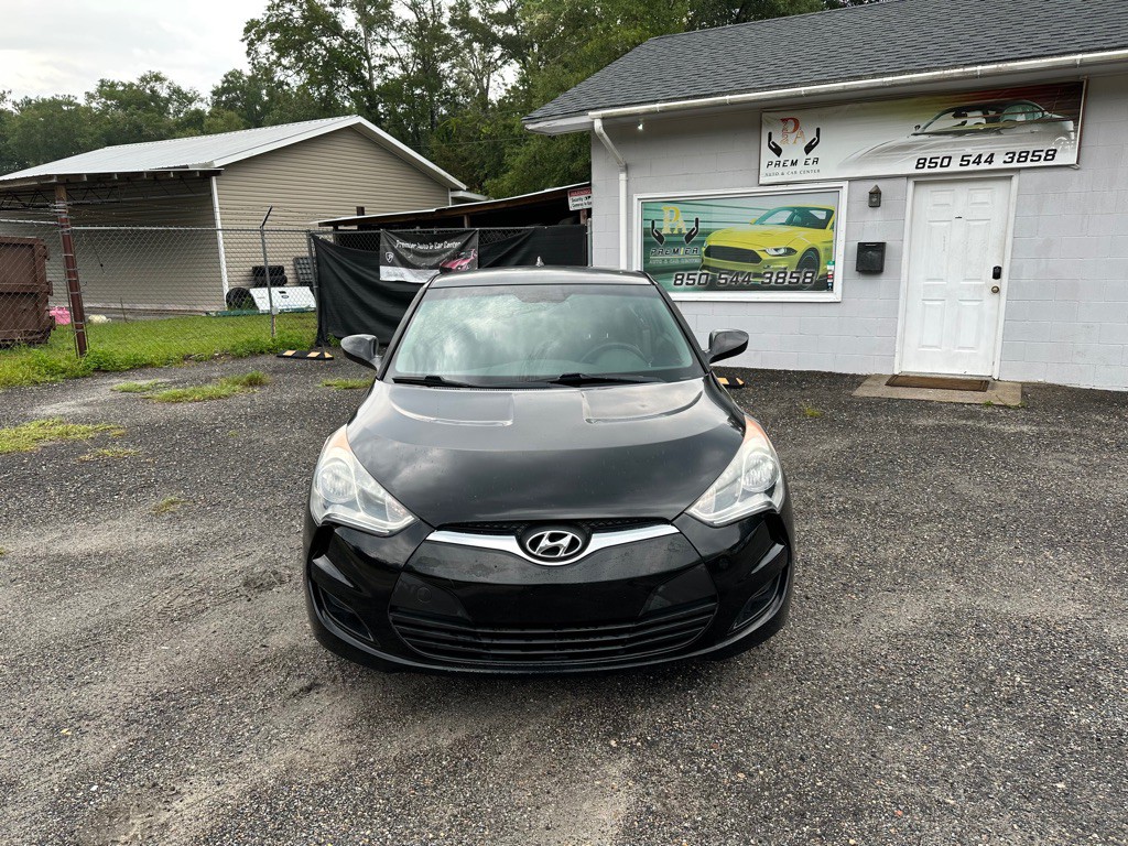 2013 Hyundai Veloster Image 2
