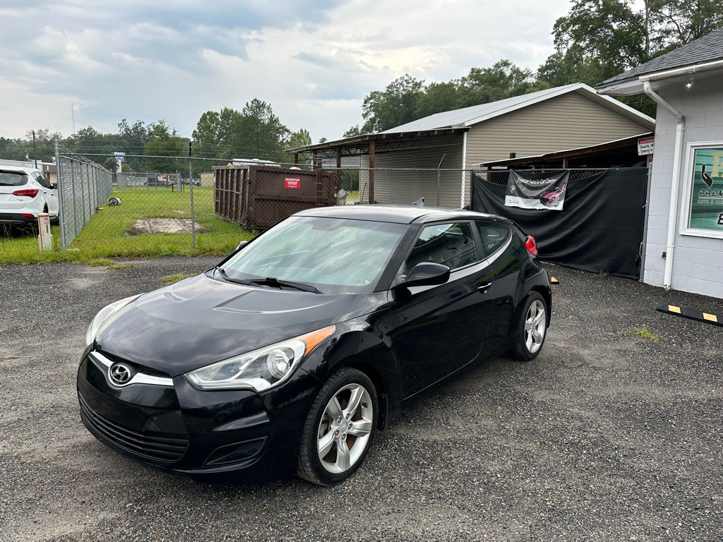 2013 Hyundai Veloster Image 3