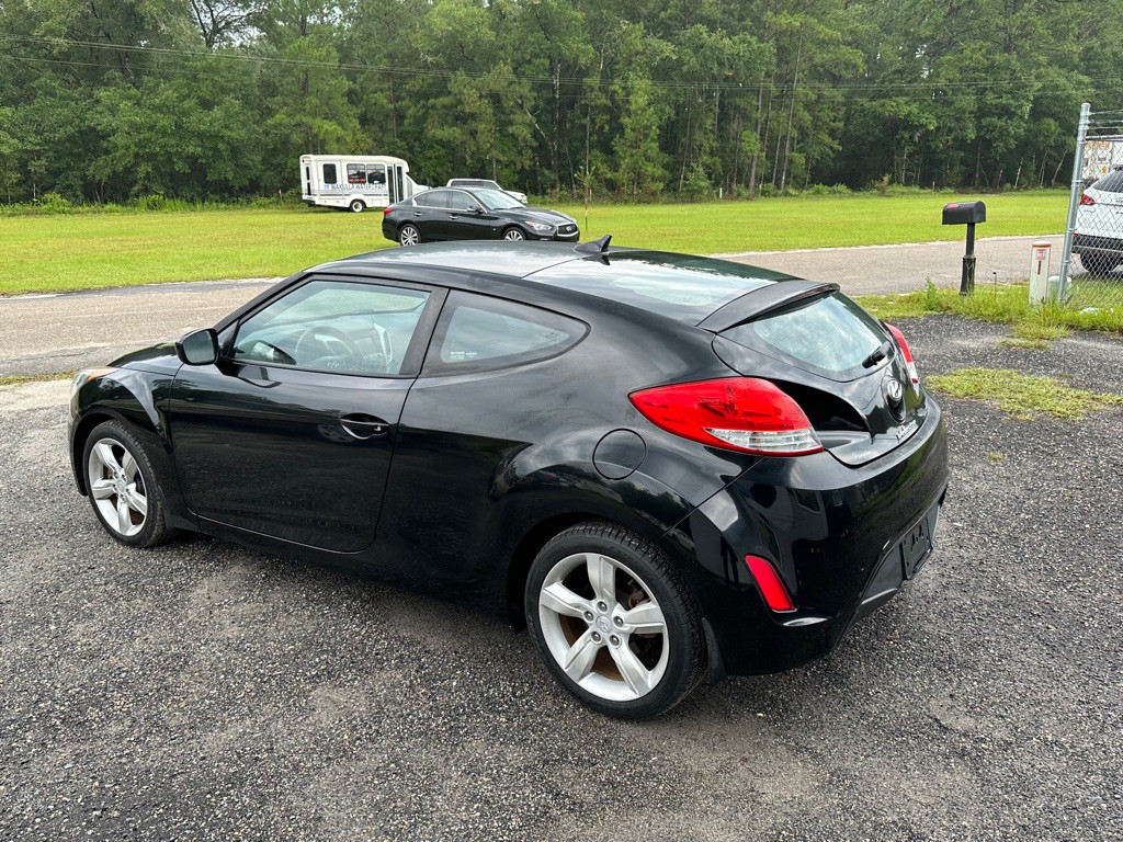 2013 Hyundai Veloster Image 9