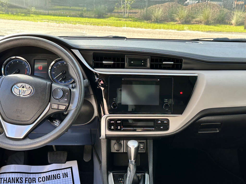 2018 Toyota Corolla Image 9