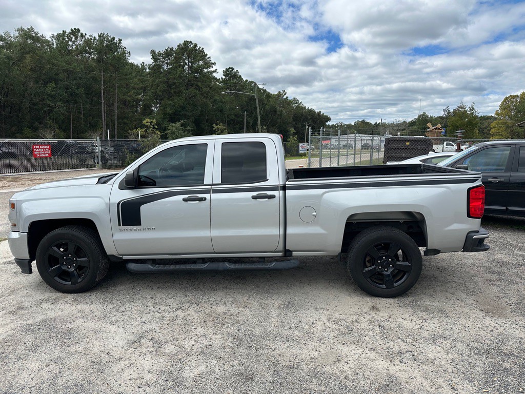 2017 Chevrolet Silverado 1500 Image 5