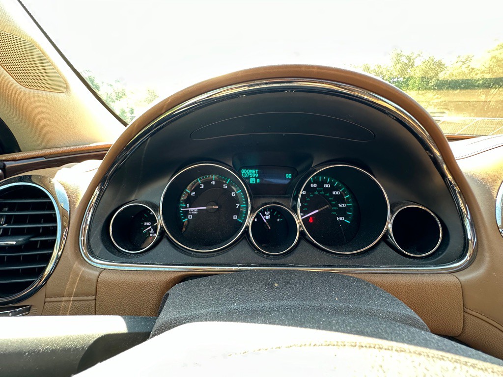 2016 Buick Enclave Image 17