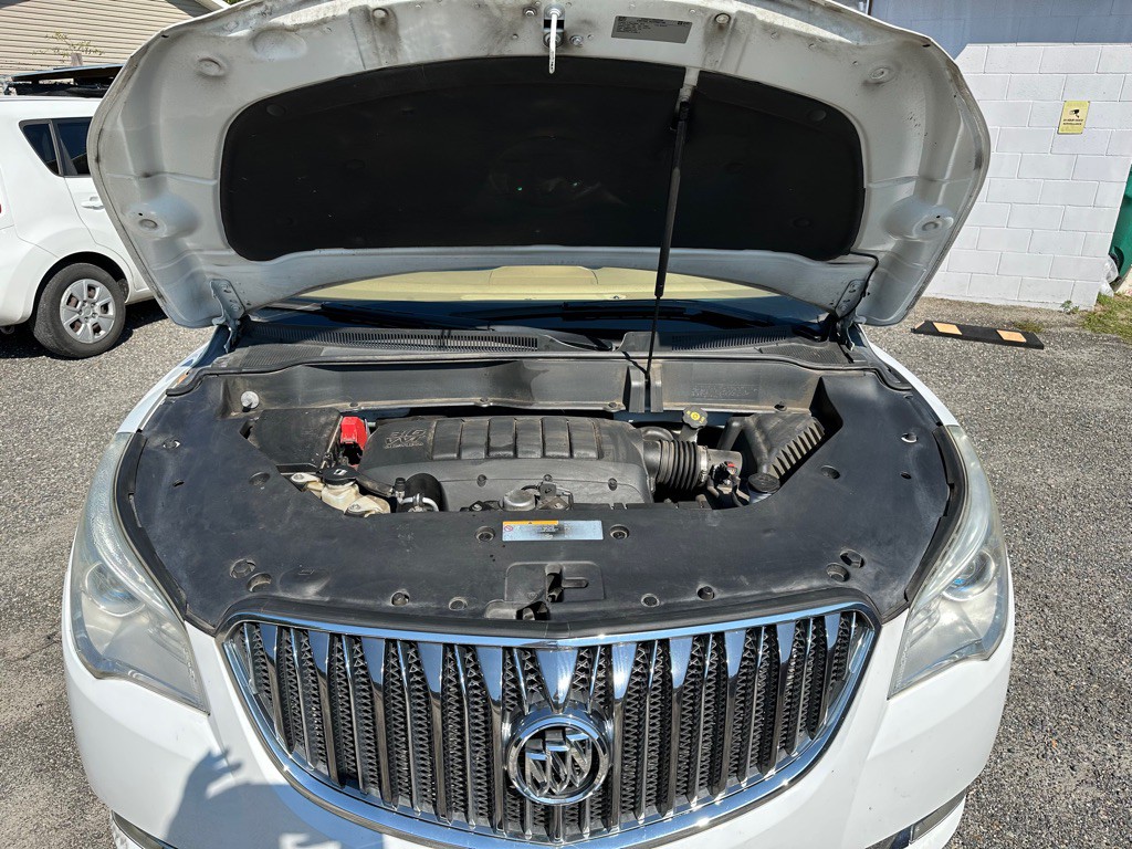 2016 Buick Enclave Image 18