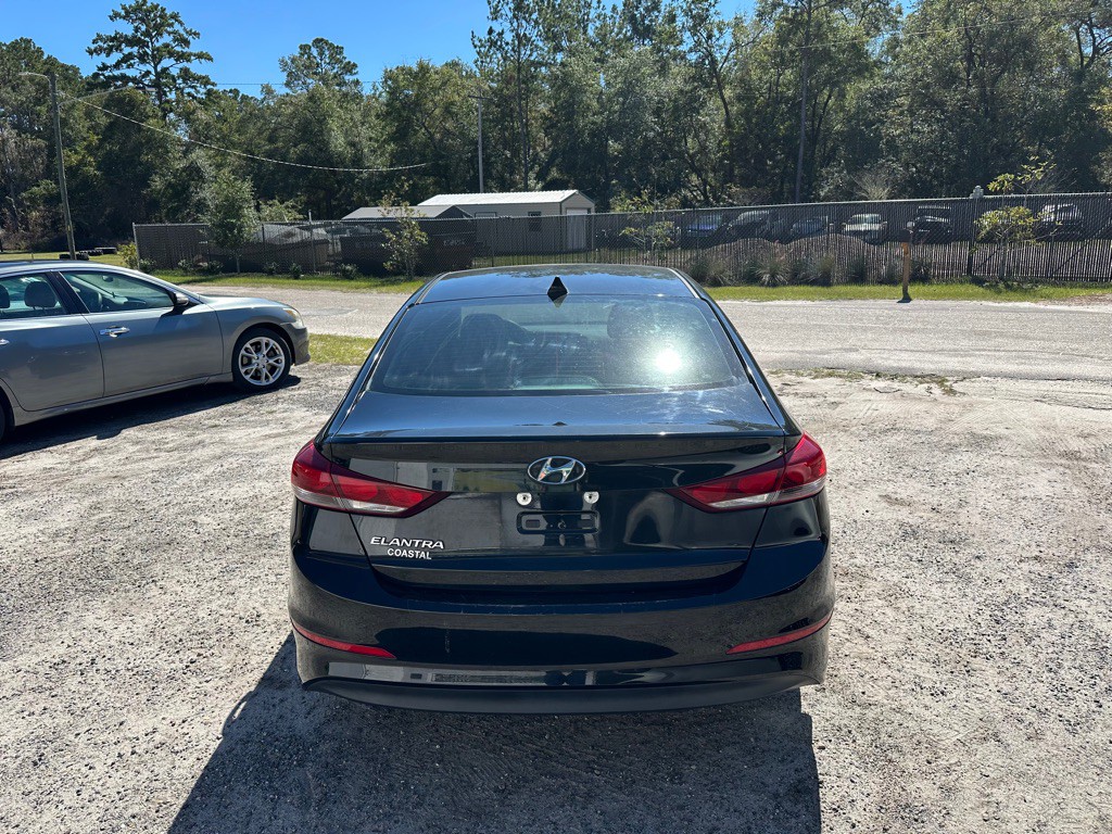 2018 Hyundai Elantra Image 8