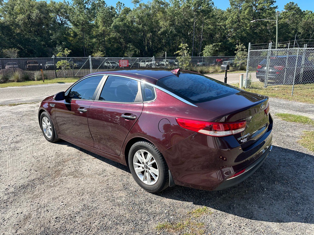 2017 Kia Optima Image 7