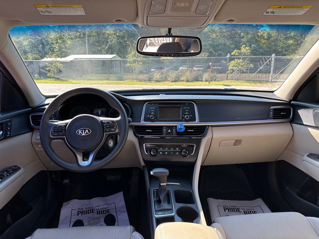 2017 Kia Optima Image 12