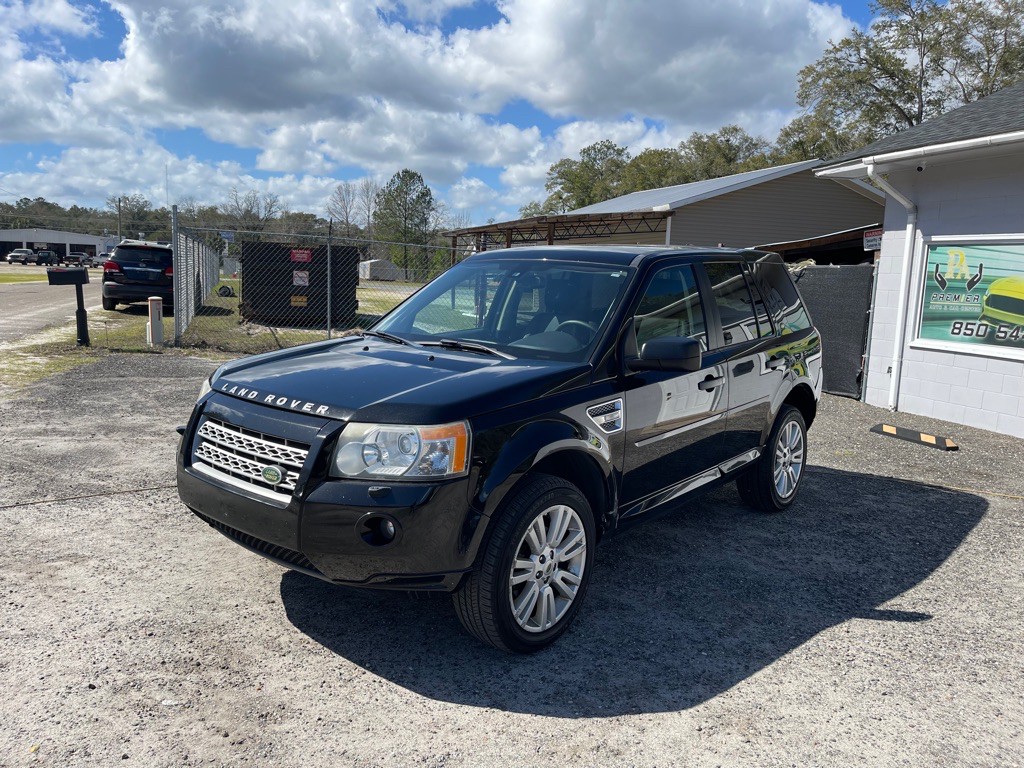 2010 Land Rover LR2 Image 2