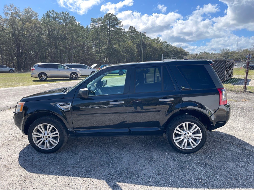 2010 Land Rover LR2 Image 4