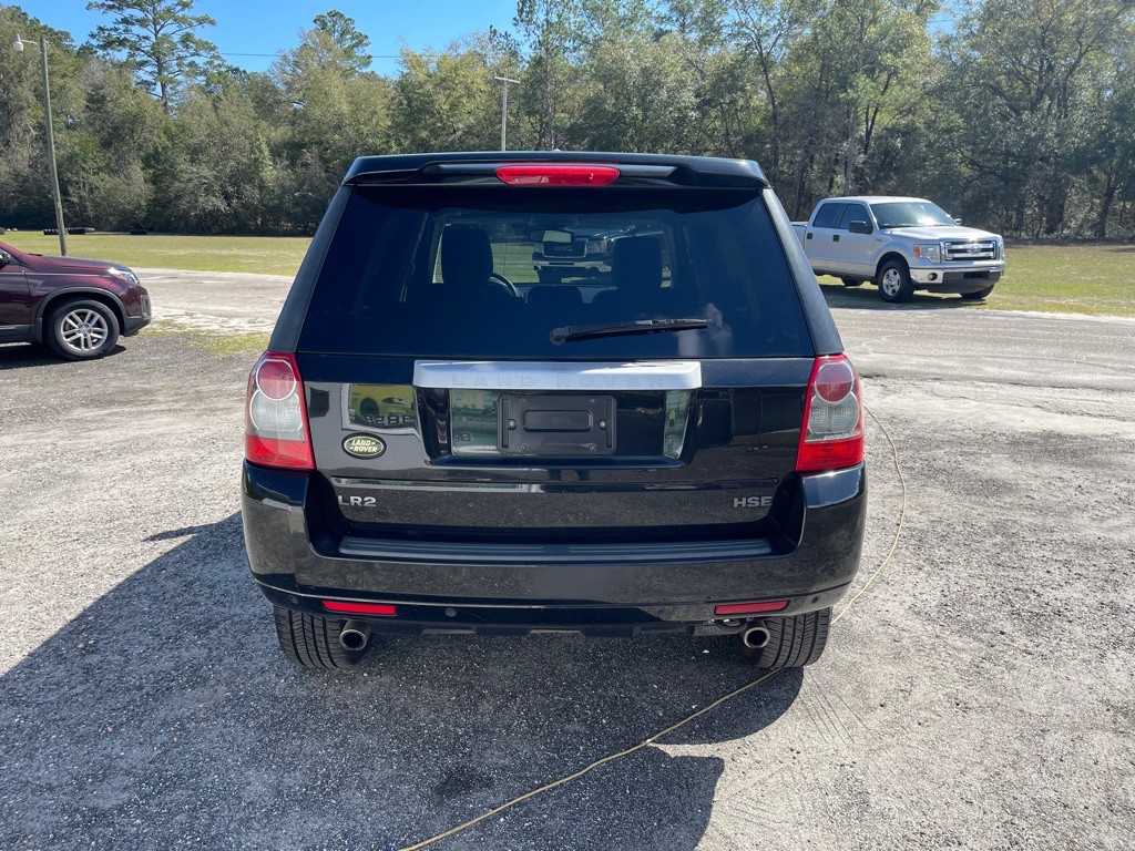 2010 Land Rover LR2 Image 8