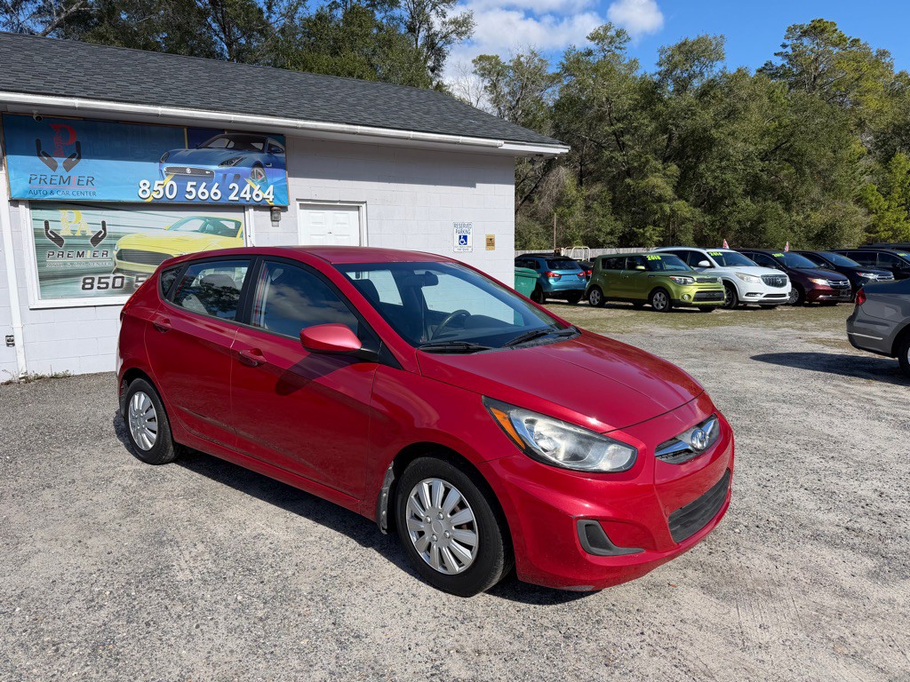2014 Hyundai Accent Image 1