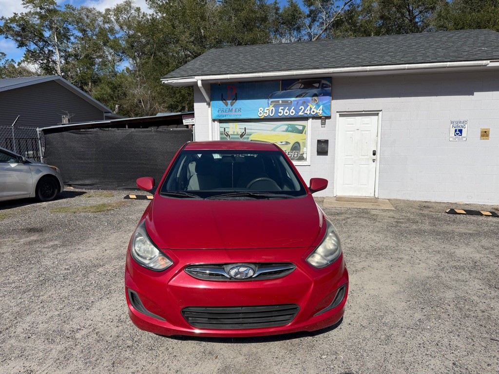 2014 Hyundai Accent Image 2
