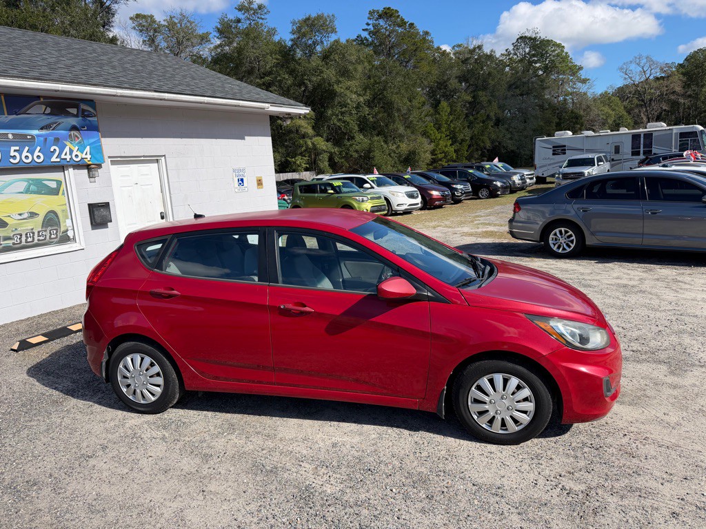 2014 Hyundai Accent Image 7