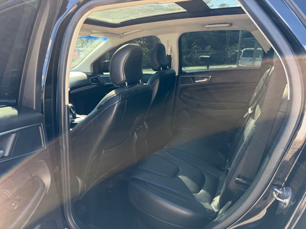 2018 Ford Edge Image 11