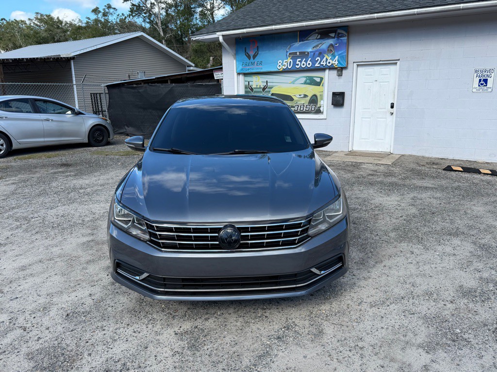 2018 Volkswagen Passat Image 9