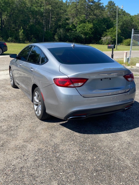 2016 Chrysler 200 Image 7