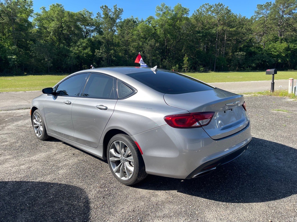 2016 Chrysler 200 Image 21