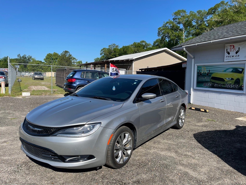 2016 Chrysler 200 Image 25