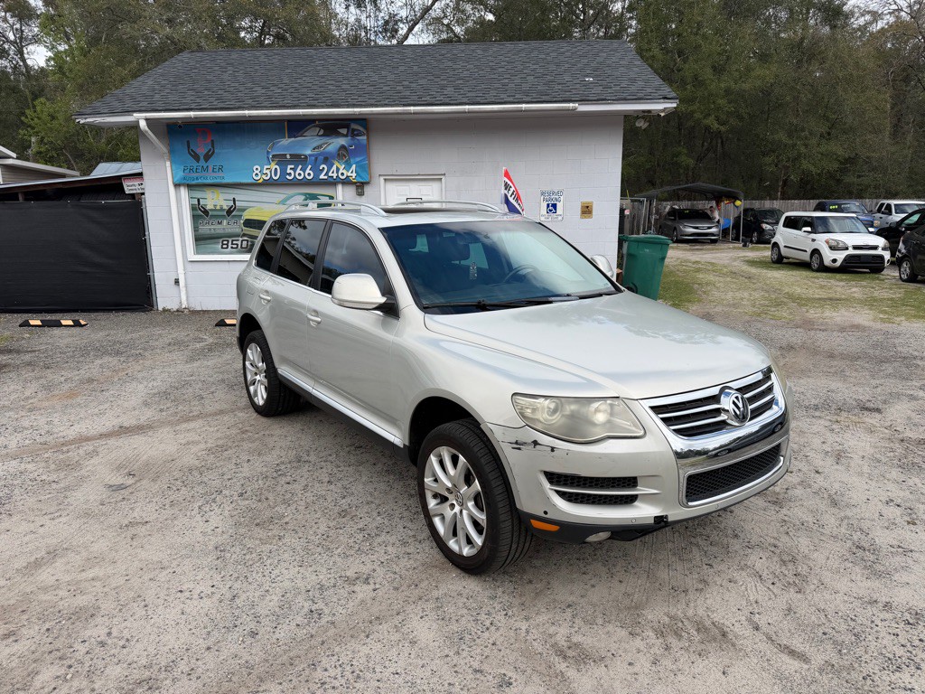 2009 Volkswagen Touareg Image 1