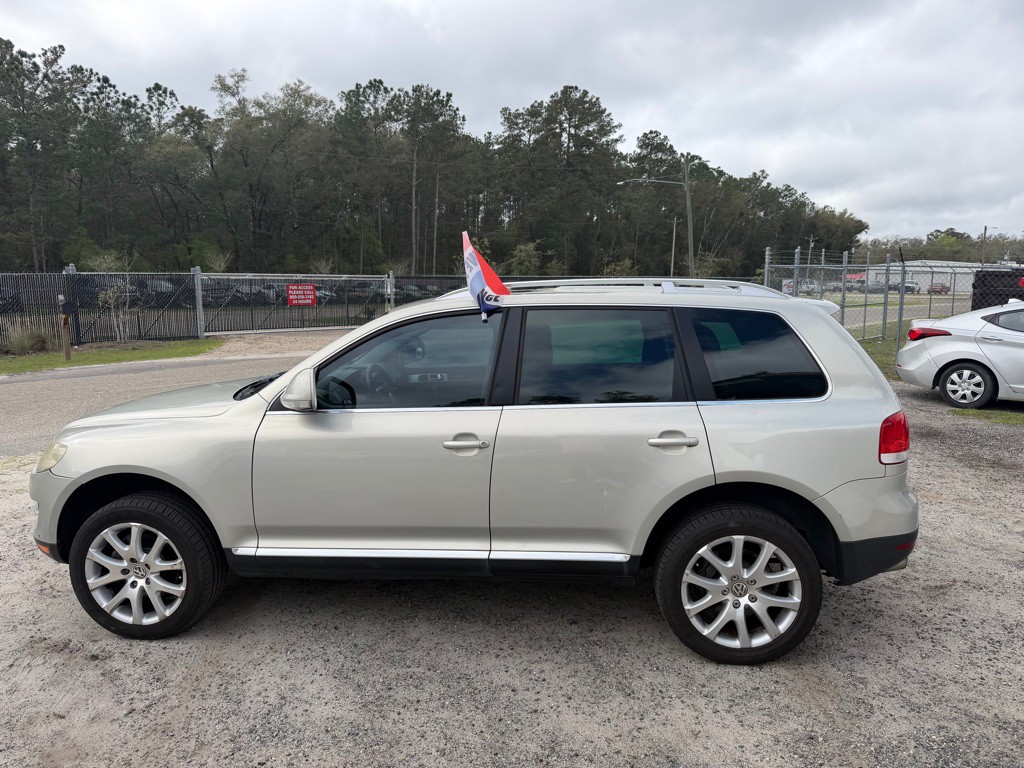 2009 Volkswagen Touareg Image 4