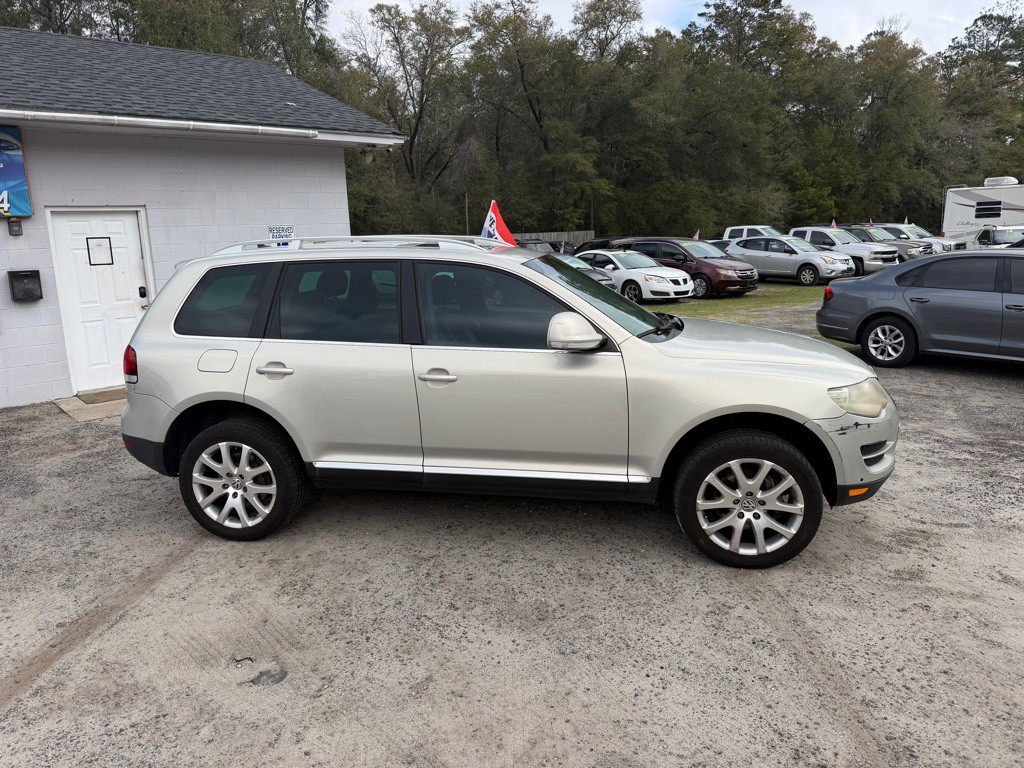 2009 Volkswagen Touareg Image 5