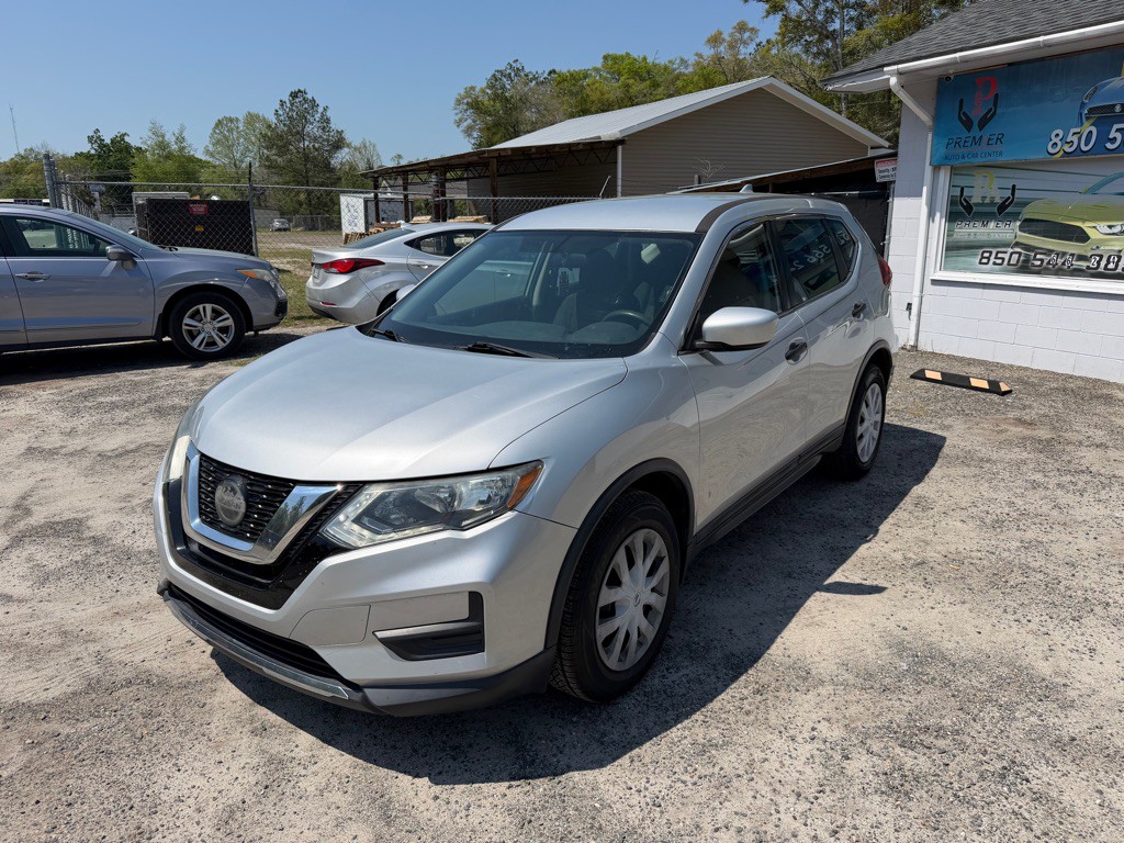 2018 Nissan Rogue Image 2