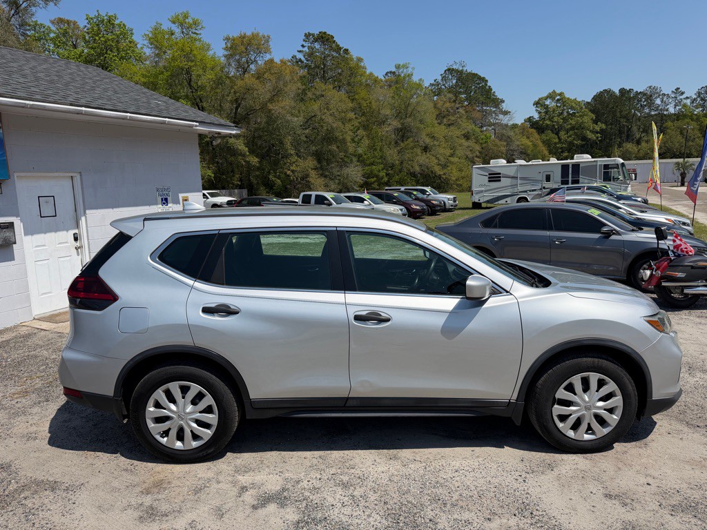 2018 Nissan Rogue Image 4