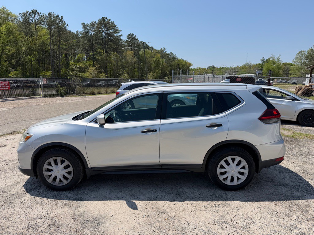 2018 Nissan Rogue Image 5