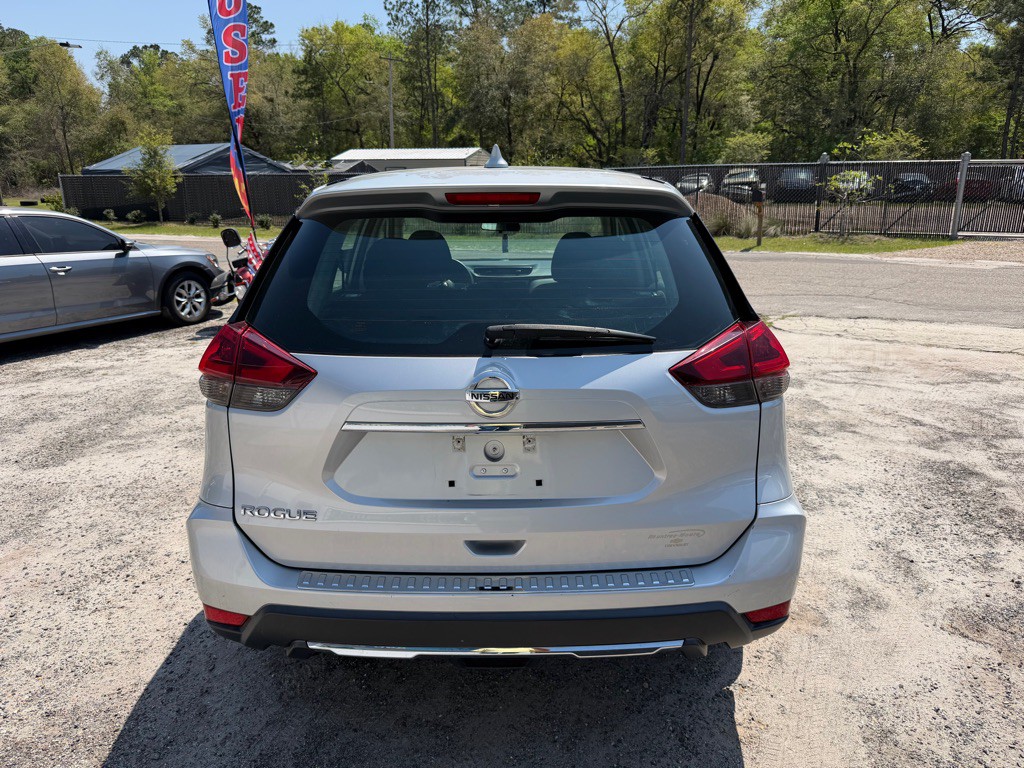 2018 Nissan Rogue Image 8