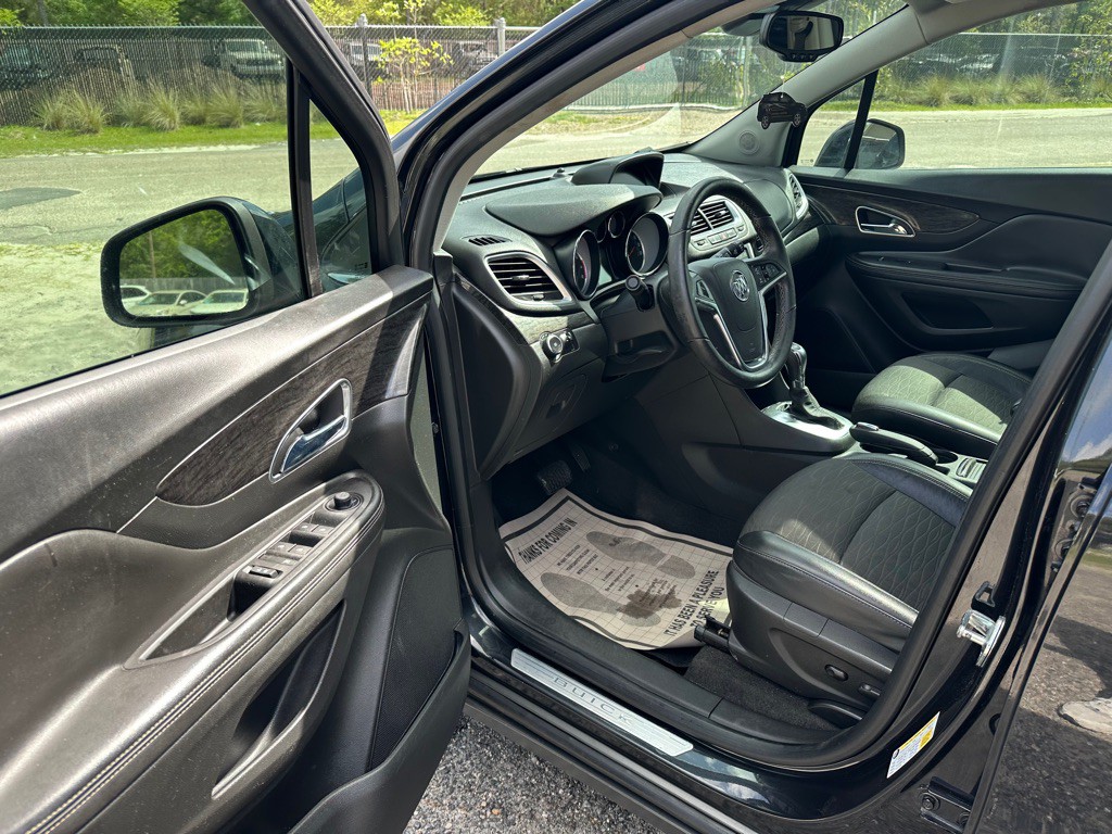 2016 Buick Enclave Image 9