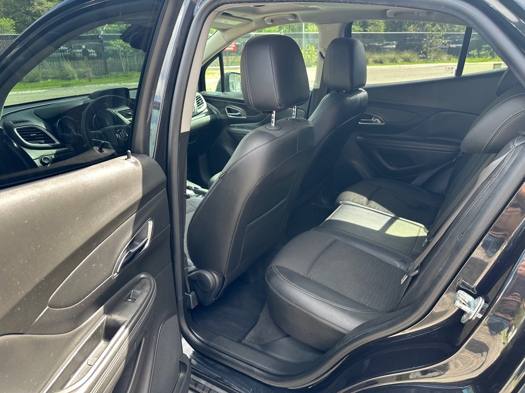 2016 Buick Enclave Image 12